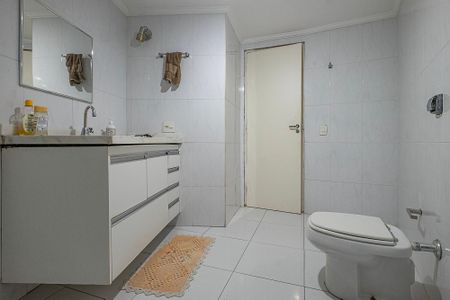 Banheiro da Suíte de apartamento à venda com 3 quartos, 178m² em Jardim Paulistano, São Paulo