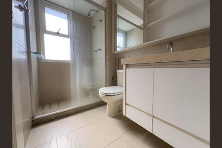 Apartamento à venda com 250m², 4 quartos e 4 vagasBanheiro Suíte 2