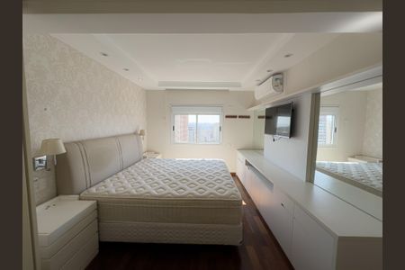 Apartamento à venda com 250m², 4 quartos e 4 vagasSuíte 4