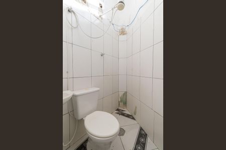 Casa à venda com 280m², 4 quartos e 3 vagas Casa à venda com 280m², 4 quartos e 3 vagasÁrea comum - Banheiro