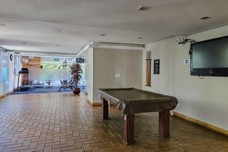 Apartamento à venda com 130m², 3 quartos e 2 vagas Apartamento à venda com 130m², 3 quartos e 2 vagasSala de Jogos