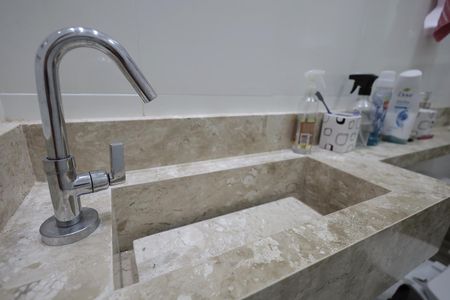 Apartamento para alugar com 130m², 4 quartos e 2 vagasBanheiro 1