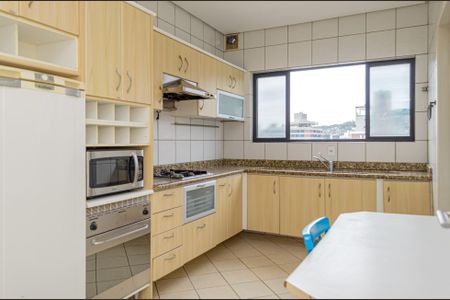 Apartamento para alugar com 274m², 3 quartos e 2 vagasCozinha