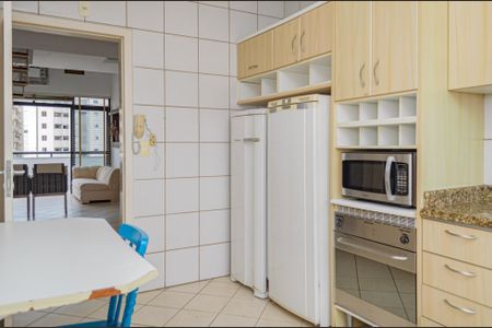 Apartamento para alugar com 274m², 3 quartos e 2 vagasCozinha
