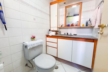 Apartamento à venda com 101m², 3 quartos e 2 vagasBanheiro da Suí