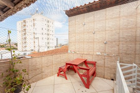 Casa à venda com 85m², 2 quartos e 2 vagasChurrasqueira