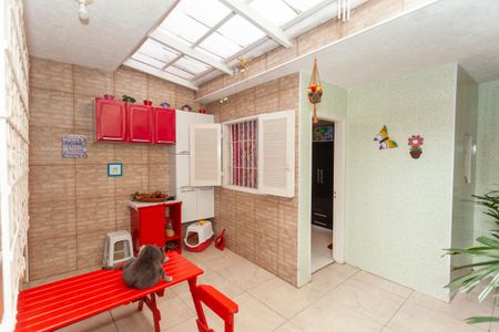 Casa à venda com 85m², 2 quartos e 2 vagasQuintal