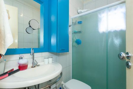 Casa à venda com 85m², 2 quartos e 2 vagasBanheiro 1