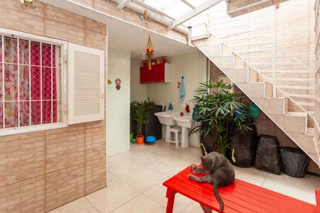 Casa à venda com 85m², 2 quartos e 2 vagasQuintal