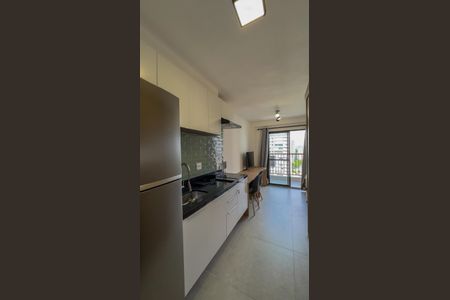 Cozinha de kitnet/studio para alugar com 1 quarto, 26m² em Jardim das Acacias, São Paulo