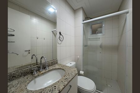 Apartamento à venda com 76m², 3 quartos e 2 vagasBanheiro Social