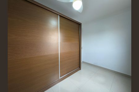 Apartamento à venda com 76m², 3 quartos e 2 vagasQuarto 2