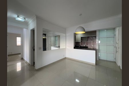 Sala de apartamento à venda com 3 quartos, 76m² em Campestre, Santo André