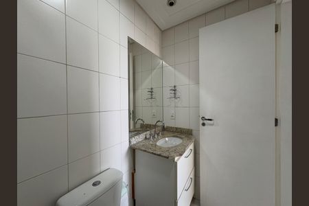 Apartamento à venda com 76m², 3 quartos e 2 vagasBanheiro da Suíte