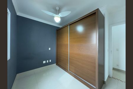 Apartamento à venda com 76m², 3 quartos e 2 vagasQuarto 2