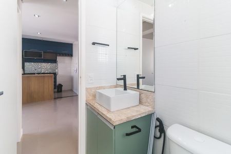 Banheiro de apartamento para alugar com 2 quartos, 49m² em Vila Mogilar, Mogi das Cruzes