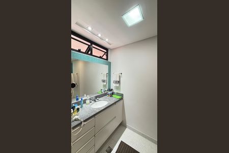 Apartamento à venda com 97m², 1 quarto e 1 vagaBanheiro da Suíte