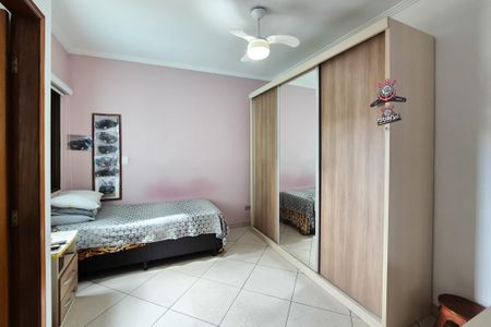 Casa à venda com 286m², 4 quartos e 5 vagasSuíte 2