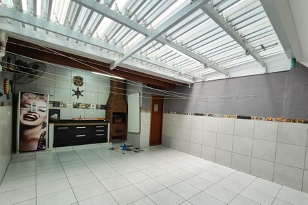 Casa à venda com 286m², 4 quartos e 5 vagasQuintal