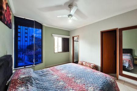 Casa à venda com 286m², 4 quartos e 5 vagasSuíte 1