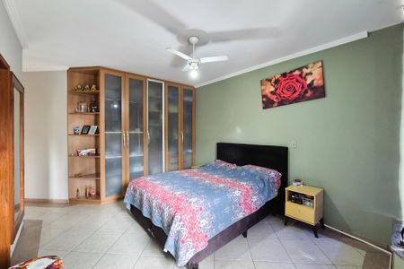 Casa à venda com 286m², 4 quartos e 5 vagasSuíte 1