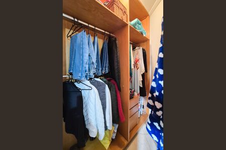 Casa à venda com 286m², 4 quartos e 5 vagasCloset da suíte 1