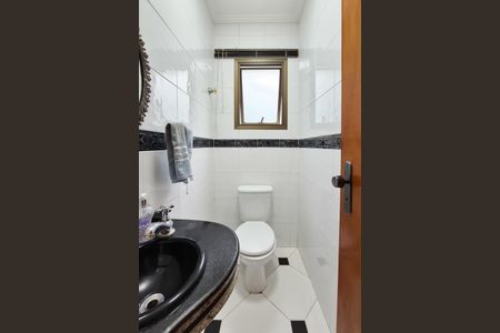 Casa à venda com 286m², 4 quartos e 5 vagasLavabo