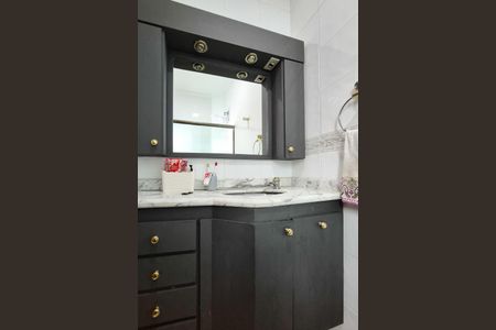 Casa à venda com 286m², 4 quartos e 5 vagasBanheiro da Suíte 3