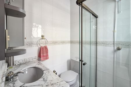 Casa à venda com 286m², 4 quartos e 5 vagasBanheiro da Suíte 2