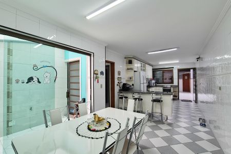 Casa à venda com 286m², 4 quartos e 5 vagasCozinha
