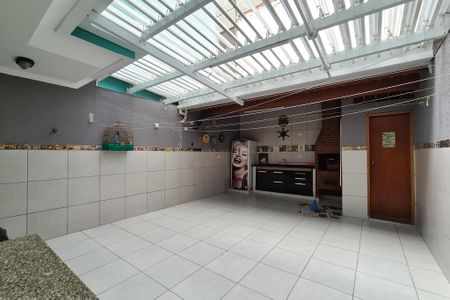 Casa à venda com 286m², 4 quartos e 5 vagasQuintal