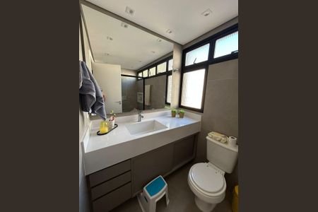 Apartamento à venda com 157m², 3 quartos e 2 vagasBanheiro