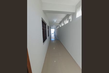 Casa para alugar com 484m², 6 quartos e 4 vagas Casa para alugar com 484m², 6 quartos e 4 vagasCorredor