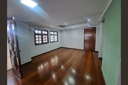 Casa para alugar com 484m², 6 quartos e 4 vagas Casa para alugar com 484m², 6 quartos e 4 vagasSala