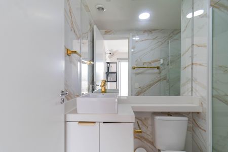 Apartamento para alugar com 28m², 1 quarto e sem vaga Apartamento para alugar com 28m², 1 quarto e sem vagaBanheiro da Suíte