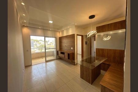 Sala de apartamento à venda com 2 quartos, 67m² em Vila Boa Vista, Barueri