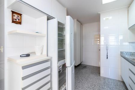 Apartamento à venda com 126m², 3 quartos e 3 vagasCozinha