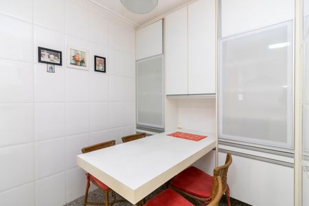 Apartamento à venda com 126m², 3 quartos e 3 vagasCozinha