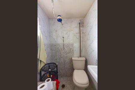 Casa à venda com 250m², 4 quartos e 5 vagas Casa à venda com 250m², 4 quartos e 5 vagasBanheiro de Serviço