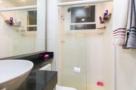 Apartamento à venda com 47m², 2 quartos e 1 vaga Apartamento à venda com 47m², 2 quartos e 1 vagaBanheiro