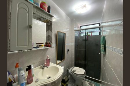 Banheiro de apartamento à venda com 2 quartos, 40m² em Inhaúma, Rio de Janeiro