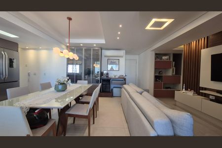 Apartamento à venda com 123m², 2 quartos e 2 vagasSala