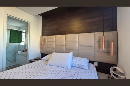 Apartamento à venda com 123m², 2 quartos e 2 vagasSuíte