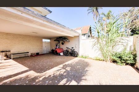Casa de condomínio à venda com 230m², 4 quartos e 3 vagasGaragem
