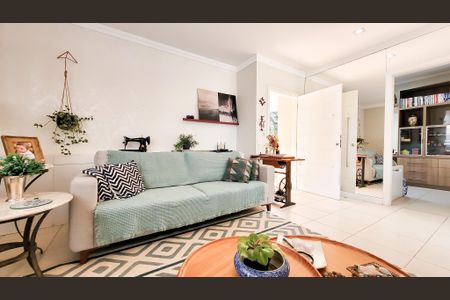 Casa de condomínio à venda com 230m², 4 quartos e 3 vagasSala