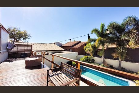 Casa de condomínio à venda com 230m², 4 quartos e 3 vagasÁrea gourmet