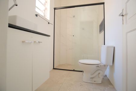 Apartamento à venda com 82m², 2 quartos e sem vagaBanheiro
