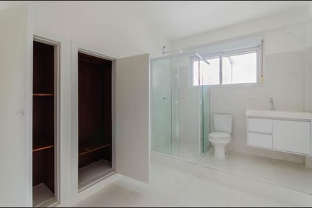 Apartamento para alugar com 130m², 3 quartos e sem vaga Apartamento para alugar com 130m², 3 quartos e sem vagaBanheiro