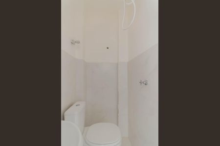 Apartamento para alugar com 130m², 3 quartos e sem vaga Apartamento para alugar com 130m², 3 quartos e sem vagaBanheiro de serviço