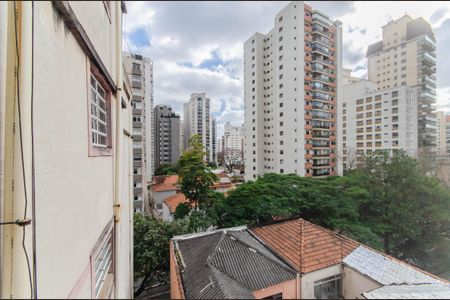 Apartamento para alugar com 130m², 3 quartos e sem vaga Apartamento para alugar com 130m², 3 quartos e sem vagaVista